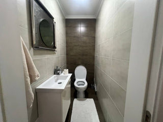 Apartament cu 2 camere, 76 m², Botanica, Chișinău foto 3