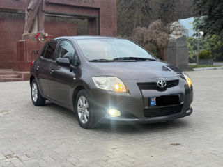 Toyota Auris foto 2