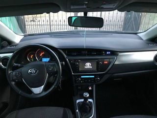 Toyota Auris foto 8