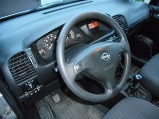 Opel Zafira foto 8