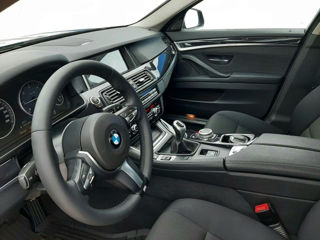 BMW 5 Series foto 8