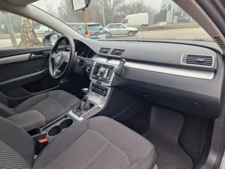 Volkswagen Passat foto 8