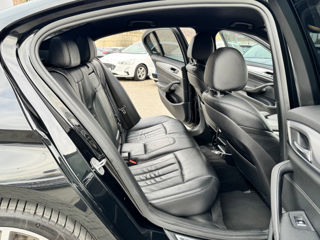 BMW 5 Series foto 17