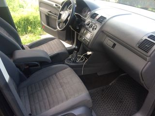 Volkswagen Touran foto 6