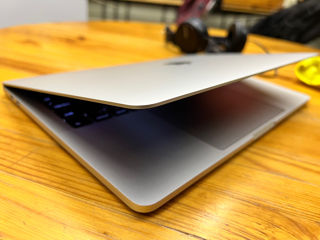 Macbook Pro 2017 13' 400€ foto 2