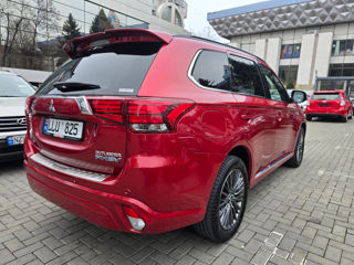 Mitsubishi Outlander foto 6