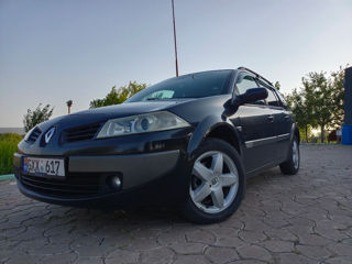 Renault Megane foto 2