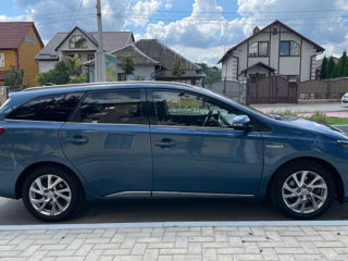 Toyota Auris foto 6