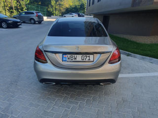 Mercedes C-Class foto 3