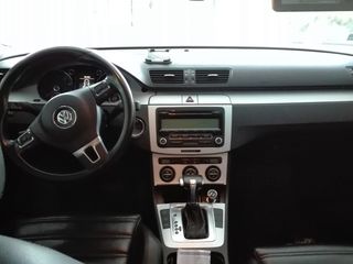 Volkswagen Passat foto 2