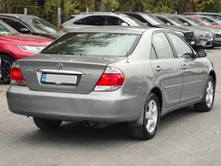 Toyota Camry foto 3