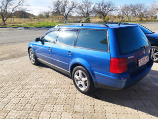 Volkswagen Passat foto 3