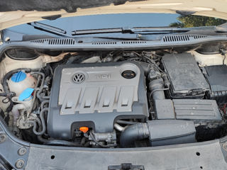 Volkswagen Touran foto 9