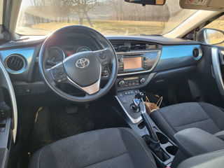 Toyota Auris foto 5