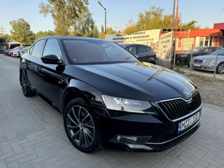 Skoda Superb foto 4