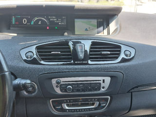 Renault Grand Scenic foto 1