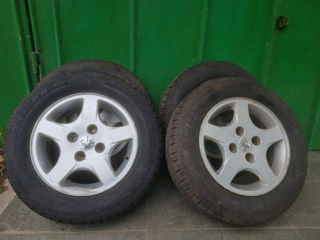 Jante cu anvelope 175 / 70 R14 foto 0
