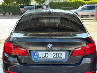 BMW 5 Series foto 3