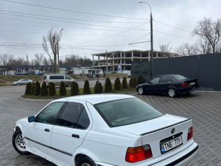 BMW 3 Series foto 7