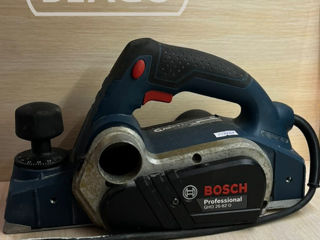 Rindea electrica Bosch GHO 26-82D - 2390 lei