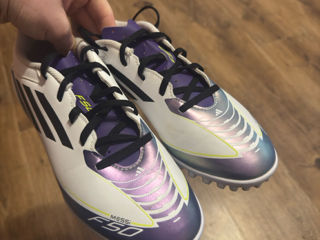 Vând F50 Club Messi Turf Cleats foto 3