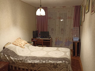 Apartament cu 2 camere, 49 m², Râșcani, Chișinău foto 3
