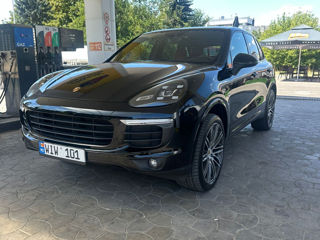 Porsche Cayenne foto 2