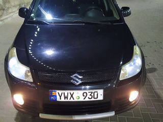 Suzuki SX4 foto 4