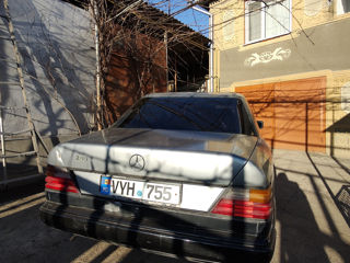 Mercedes E Class foto 4