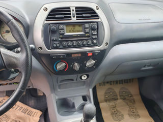 Toyota Rav 4 foto 6