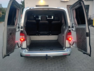 Volkswagen Multivan foto 8