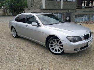 BMW 7 Series foto 2