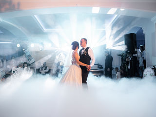 Show de lumini la nunta ta, fum greu, fum usor, zapada, bule de sapun, gheata carbonica foto 4