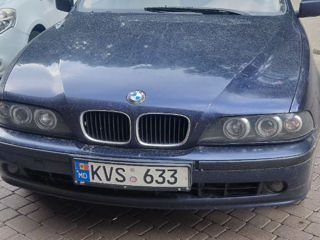 BMW 5 Series foto 1