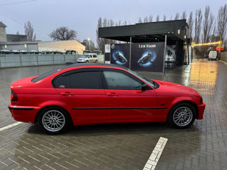 BMW 3 Series foto 6