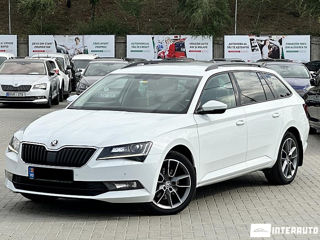 Skoda Superb foto 1