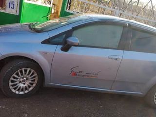 Fiat Grande Punto 5D foto 8