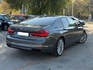 BMW 7 Series foto 6