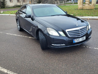 Mercedes E-Class foto 2