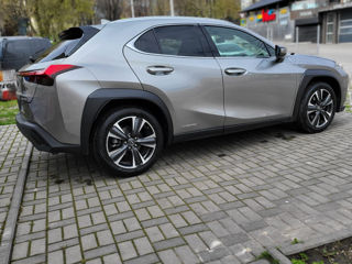 Lexus UX foto 6