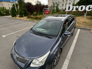 Toyota Avensis foto 6