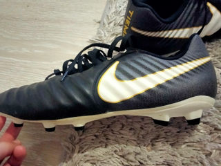 Ghete de fotbal Nike Tiempo