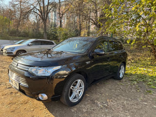 Mitsubishi Outlander foto 4