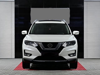 Nissan X-Trail foto 2