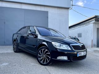 Skoda Octavia фото 1