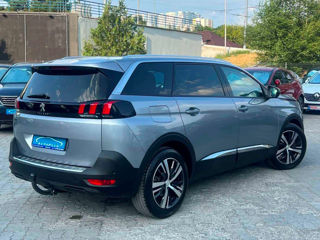 Peugeot 5008 foto 2