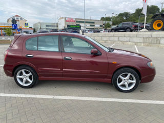 Nissan Almera foto 2