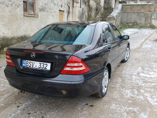 Mercedes C Class foto 1