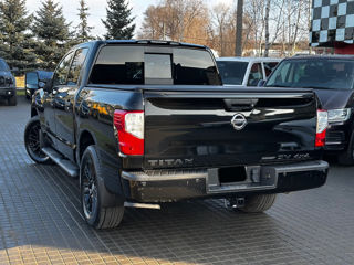 Nissan Titan foto 4