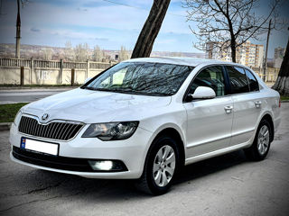 Skoda Superb фото 5